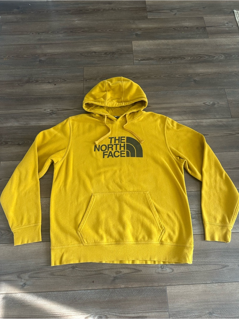 The North Face Men's Golden Rod Yellow Logo Hoodie Mens L